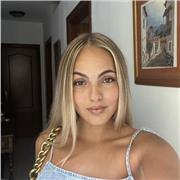 Holaa, doy clases particulares a nivel primera como la ESO, sobre todo en el ámbito económico